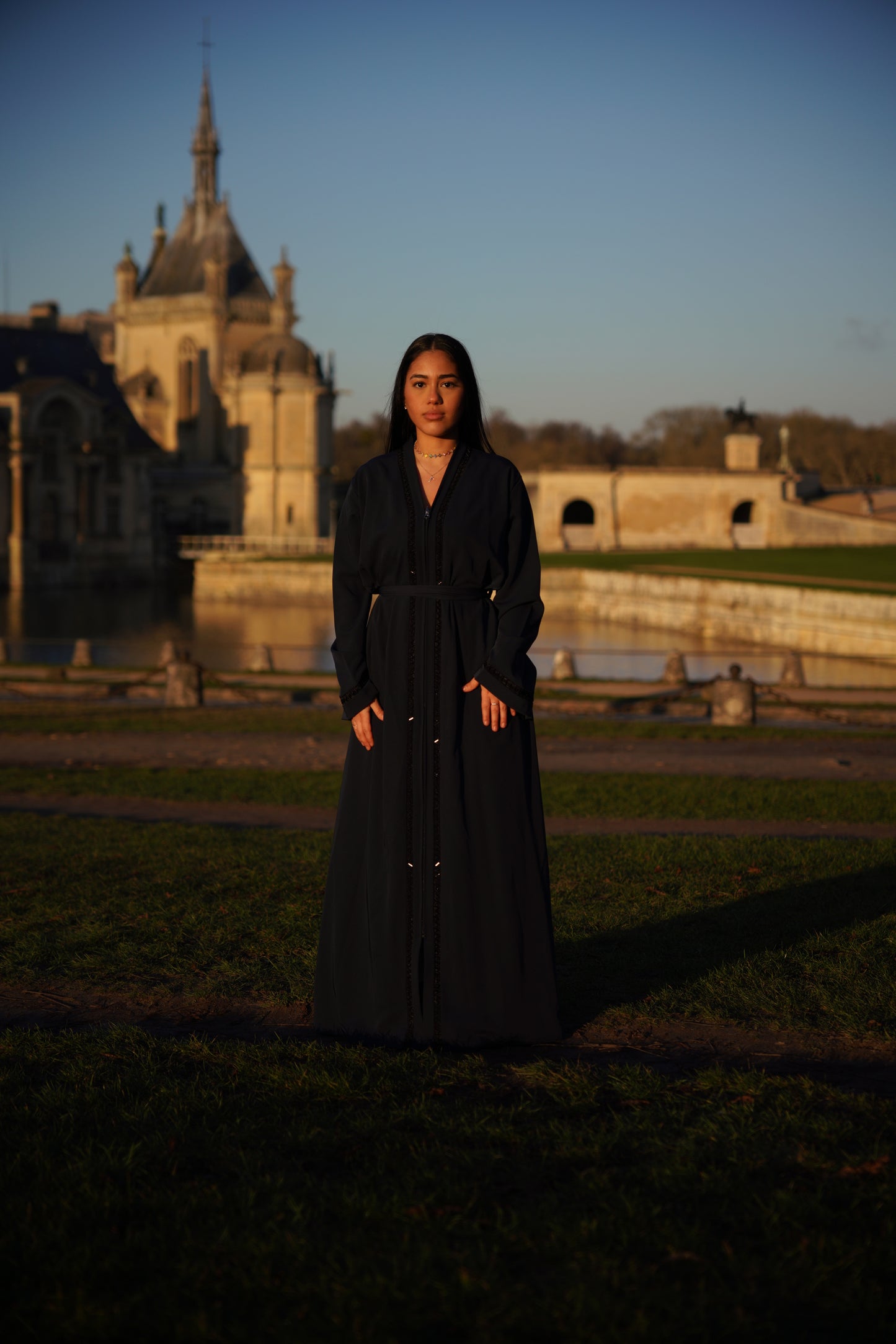 Abaya Femme Élégante Longue - Signature KN PARIS